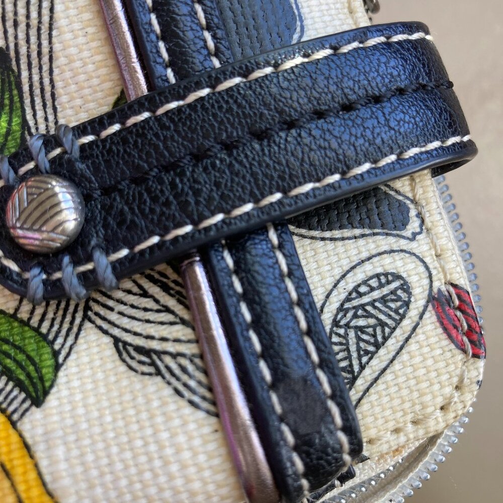 Sakroots Nature Bird Design Wristlet Wallet - Picture 9 of 10